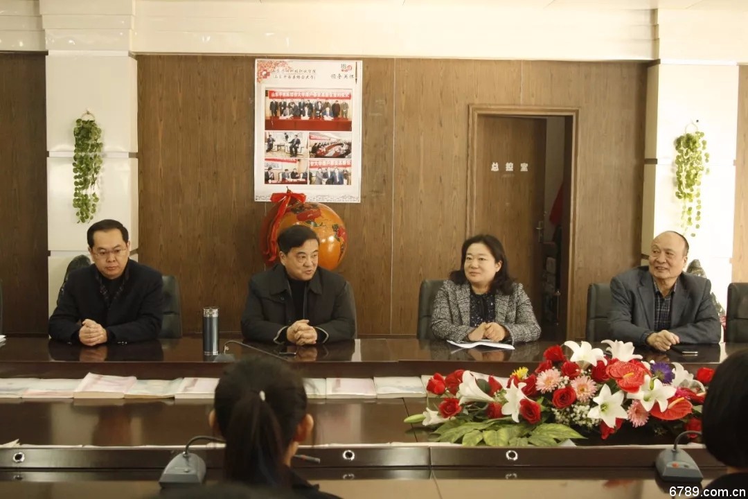口腔醫(yī)學(xué)|護理招生|民辦學(xué)校|口腔醫(yī)學(xué)|民辦院校招生|力明學(xué)院|山東|中西醫(yī)結(jié)合|醫(yī)學(xué)|臨床醫(yī)學(xué)|口腔醫(yī)學(xué)|中醫(yī)|中藥|護理|針灸|推拿|大學(xué)|學(xué)院|民辦|私立|高職|?？苵本科|成人教育|遠程教育|脫產(chǎn)|業(yè)余|函授|夜大|理工|文史|藝術(shù)|體育|護士管理公司|南丁格爾|幸福公社|養(yǎng)老院