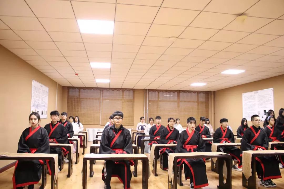 1575606685795203.jpg 山東力明科技職業(yè)學(xué)院